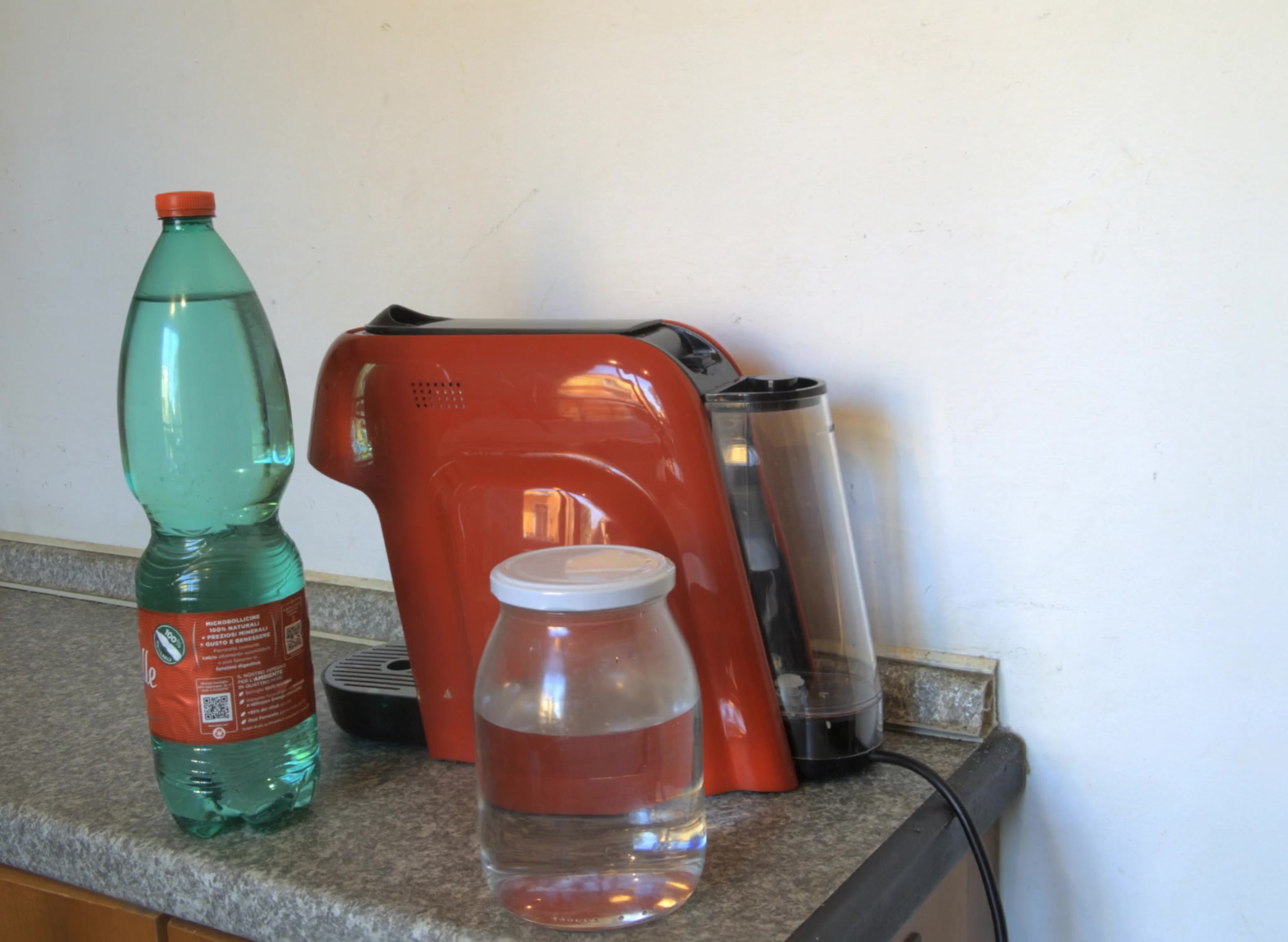 train+balanced+CoffeeMaker+camera_00+im0.png_00000_0000-0001