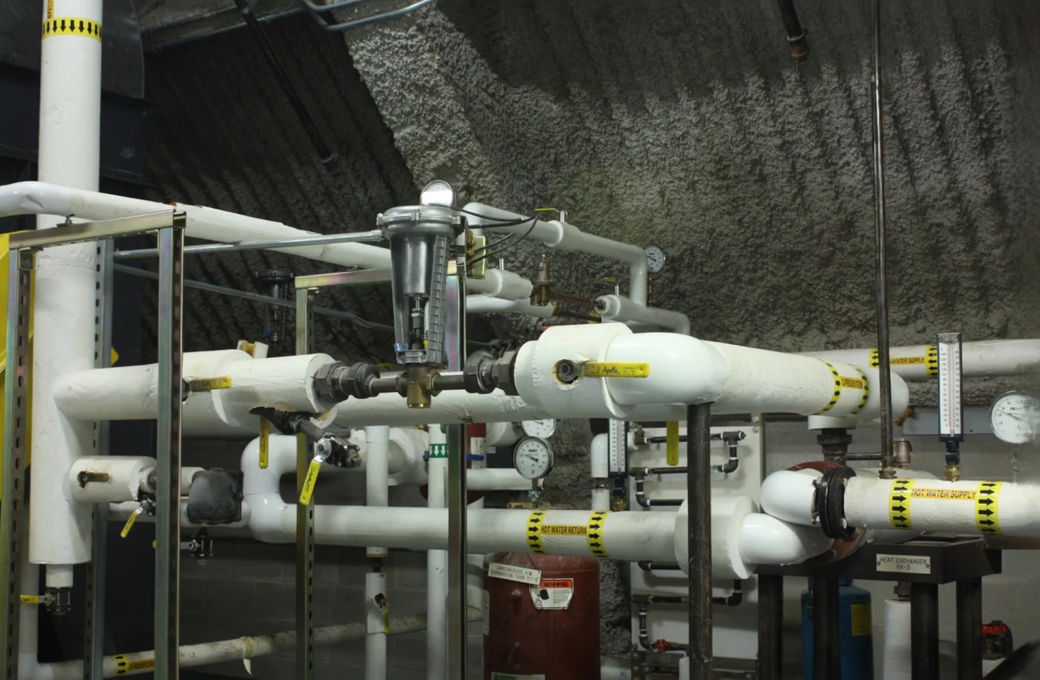 9093b3b791_000_0000-0001